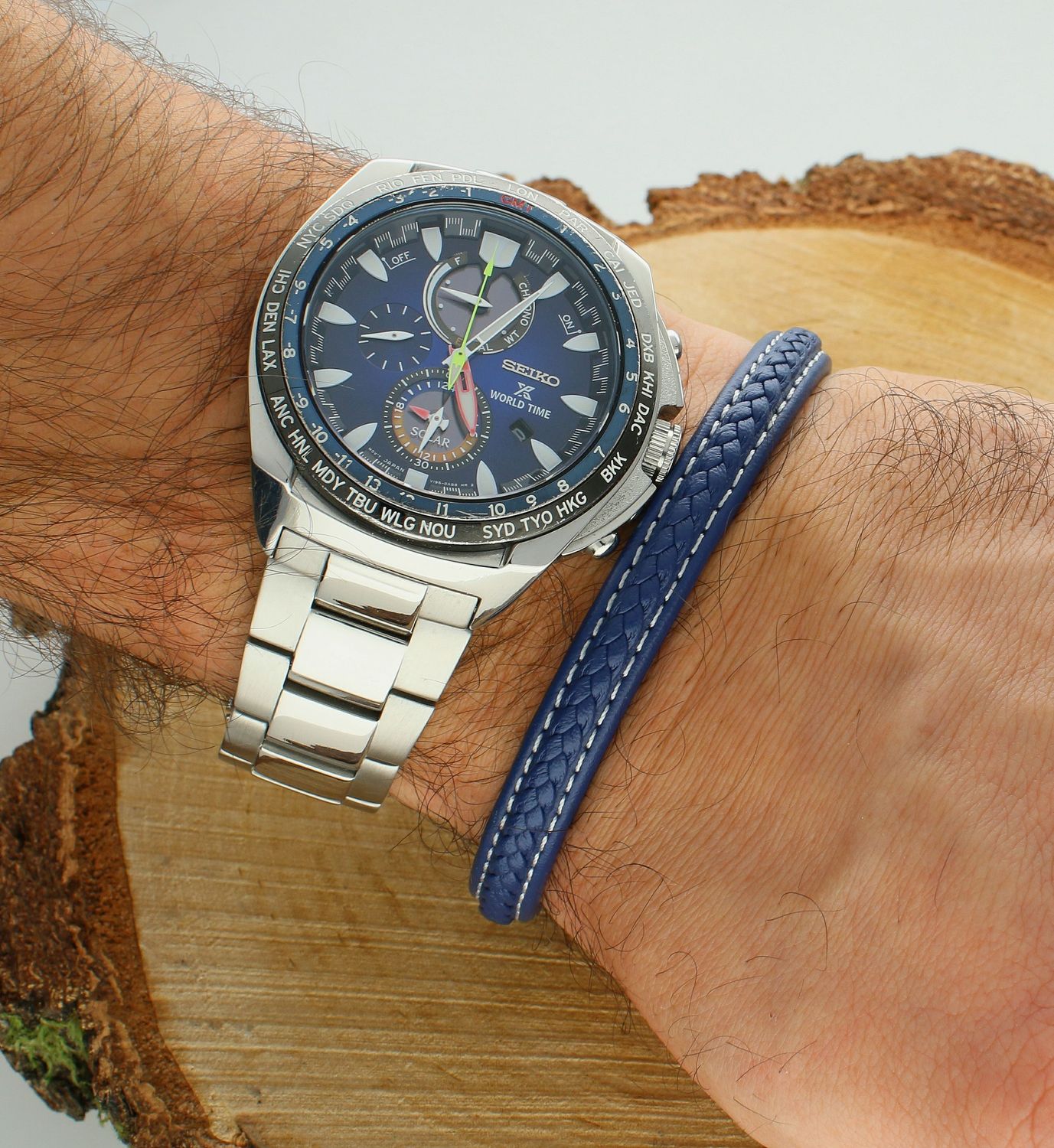 Bransoletka męska skórzana niebieska DIA-BRA-12489-STAL Bransoletka męska skórzana z stalą szlachetną. Stalowa bransoletka z niebieską skórą nadaje bransoletce charakteru..jpg