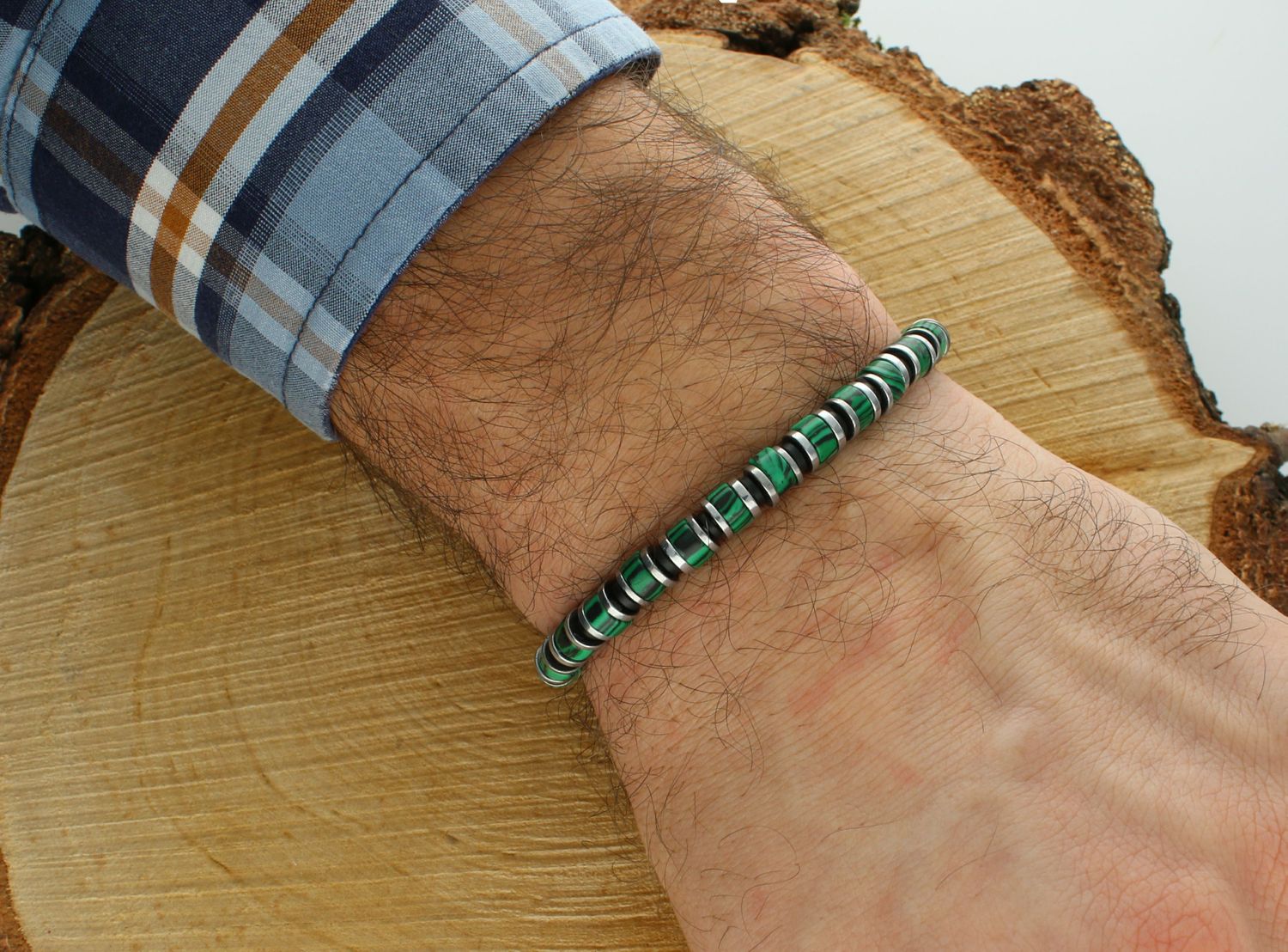 Bransoletka malachit DIA-BRA-12556-INNE Bransoletka na gumce to biżuteria cechująca się oryginalnością i wygodą, która zachwyci każdą kobietę. Oryginalny  pomysł na prezent.1.jpg