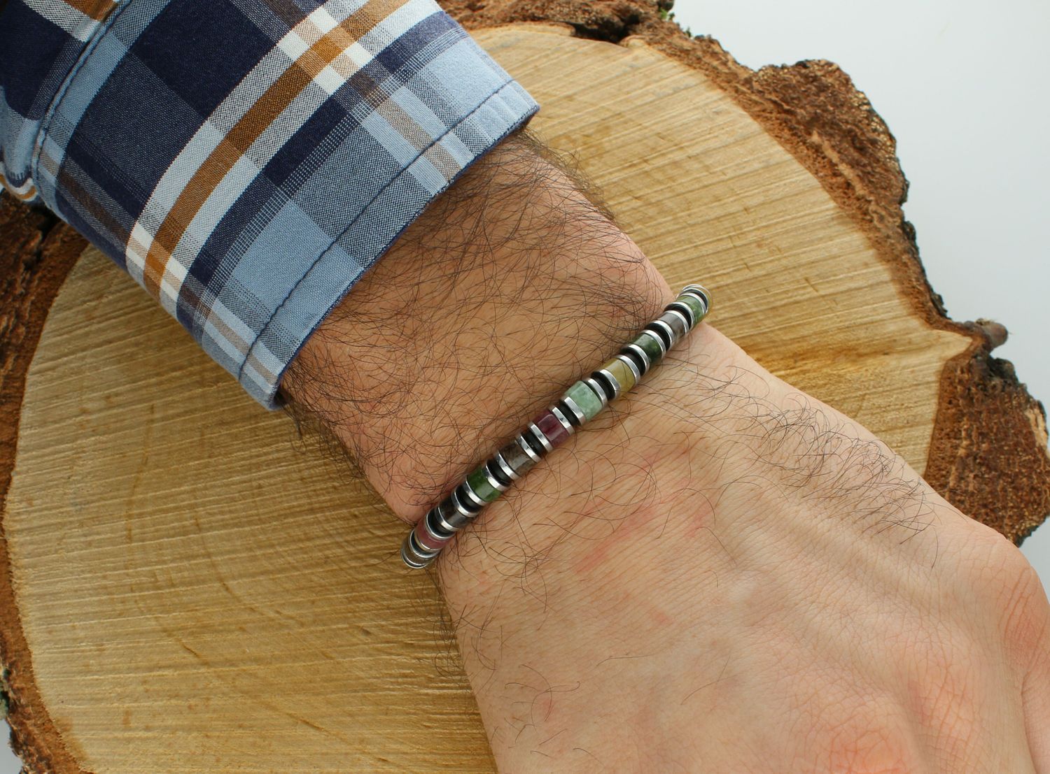 Bransoletka jadeit DIA-BRA-12562-INNE Bransoletka na gumce to biżuteria cechująca się oryginalnością i wygodą, która zachwyci każdą kobietę. Oryginalny pomysł na prezent. Elegancka1.jpg