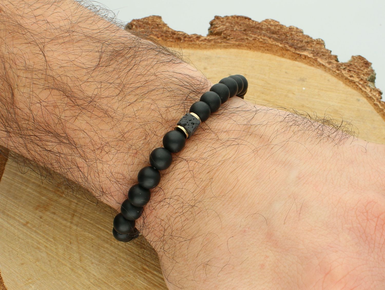 Bransoletka onyks mat DIA-BRA-12568-INNE  Bransoletka na gumce to biżuteria cechująca się oryginalnością i wygodą, która zachwyci każdą kobietę. 111.jpg