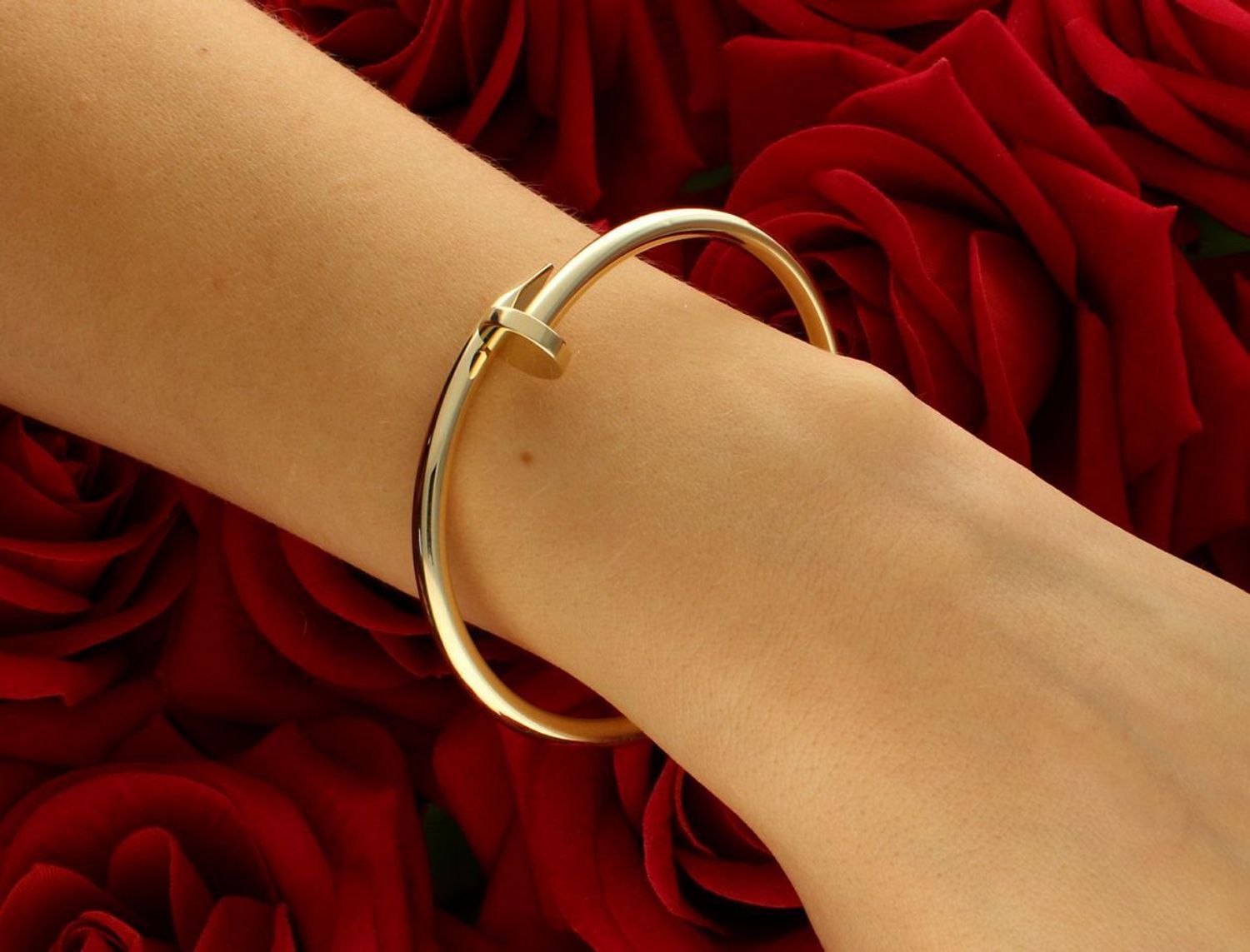 Bransoletka złota gwóźdź pr 585, DIA-BRA-12940-585 Złota bransoletka wykonana z 14 karatowego żółtego złota. Bransoletka to idealny pomysł na prezent.1.jpg