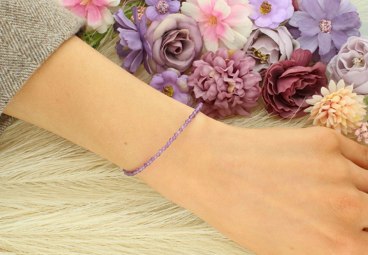 Delikatna bransoletka damska srebro 925 DIA-BRA-13108-925 z ametystem 2 mm. Regulowana długość 18–20 cm, waga 1,40 g. Subtelna i elegancka biżuteria na każdą okazję.1.jpg