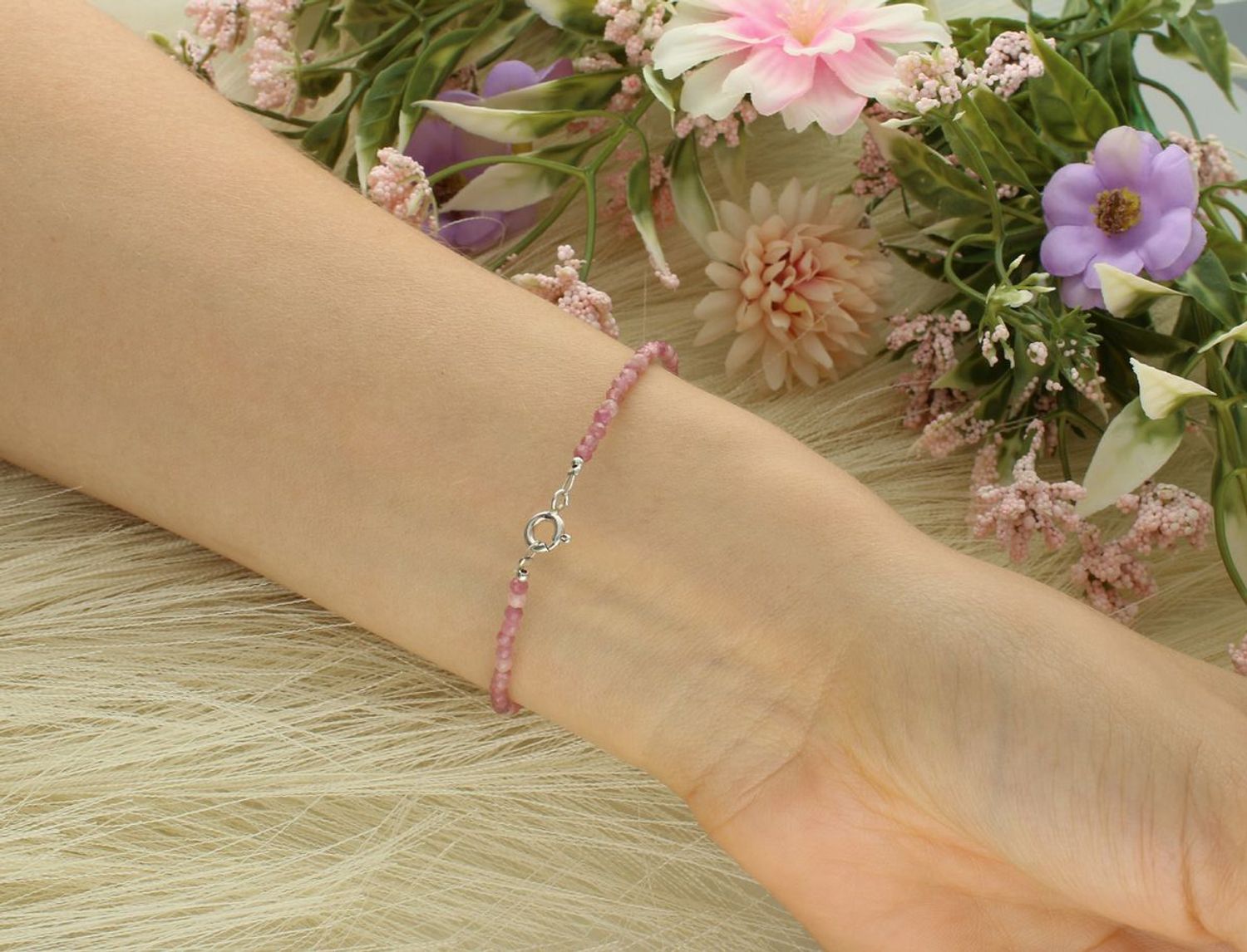 Bransoletka damska ze srebra 925 z turmalinem arbuzowym. Lekka, delikatna i naturalna – idealna do codziennych i eleganckich stylizacji.1.jpg