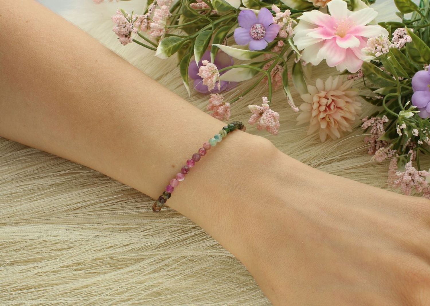 Bransoletka srebrna z opalem i turmalinem. Kamienie naturalne, srebro próby 925, długość 18+3 cm, zapięcie na karabińczyk. Idealna na prezent.1.jpg