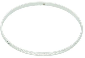 Elegancka srebrna bransoletka damska próby 925 – model DIA-BRA-13339. Sztywna, okrągła forma, delikatny wzór, długość 19 cm, szerokość 3 mm. Idealna na co dzień i na prezent.1.jpg