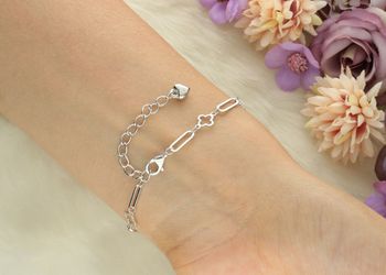 Srebrna bransoletka 925 z koniczynkami – DIA-BRA-13345-925. Symboliczna biżuteria na szczęście. Długość 17 + 4 cm, waga 3,10 g. Idealna na prezent dla kobiety.3.jpg