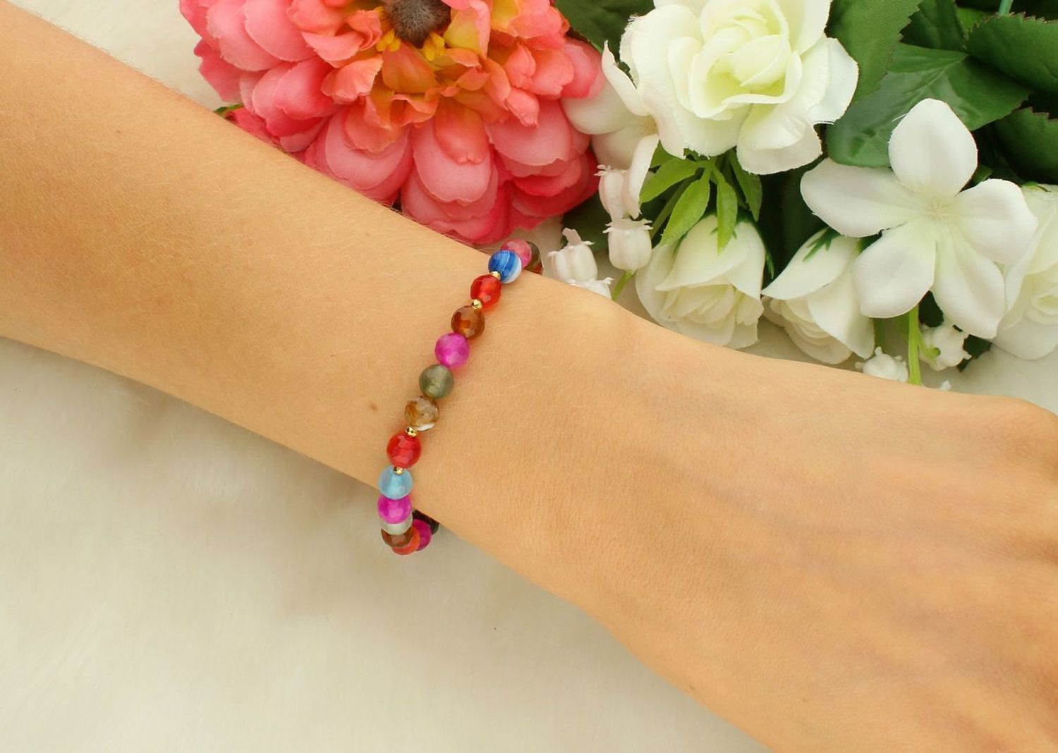 Bransoletka srebrna próby 925 z naturalnym agatem na elastycznej gumce. Kamienie 6 mm. Lekka i wygodna – idealna na co dzień i na prezent.1.jpg