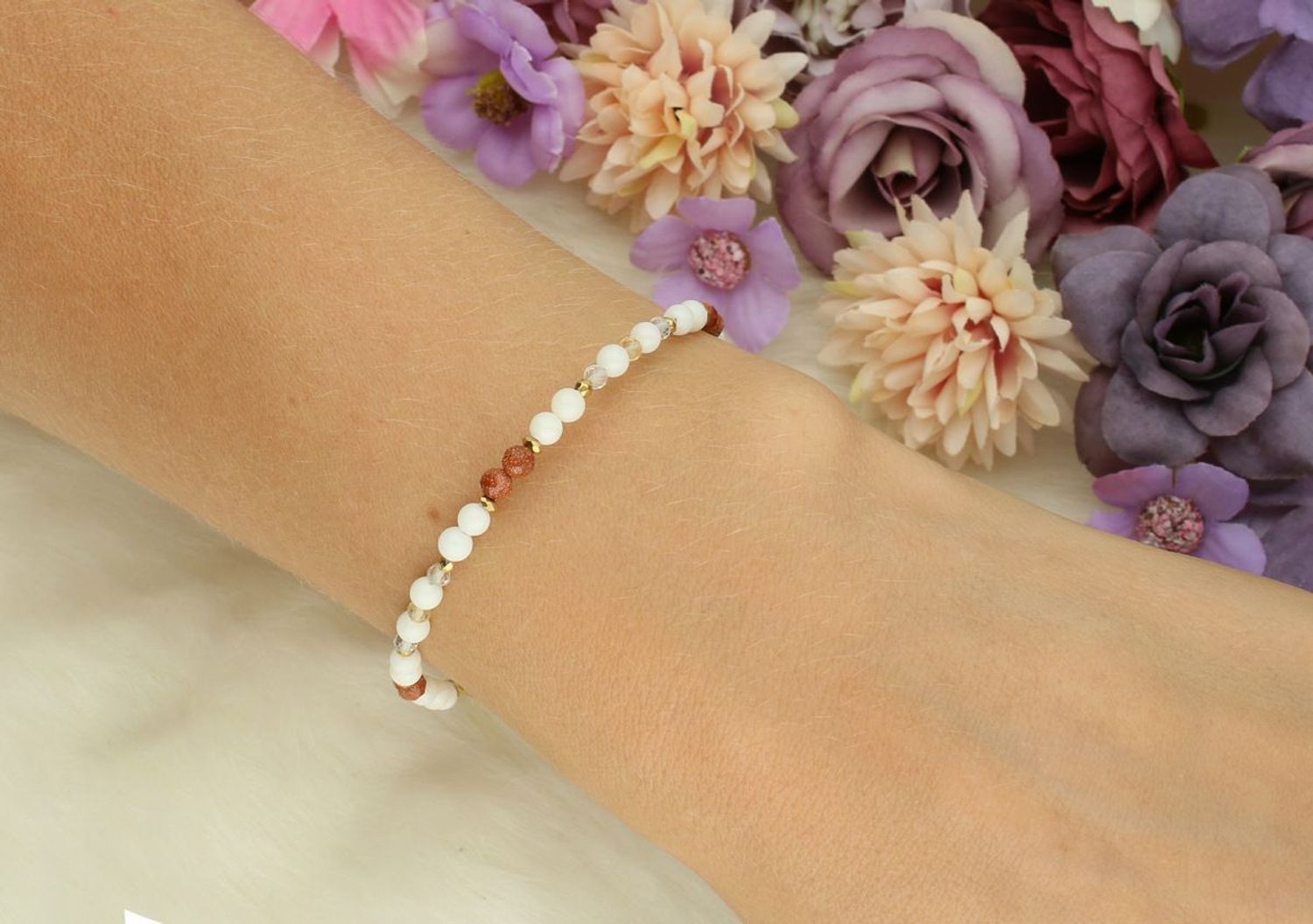 Bransoletka z koralem, cytrynem i piaskiem pustyni. Kamienie naturalne, srebro 925, pozłacane detale. Długość 17+3 cm. Idealna na prezent dla kobiety.1.jpg