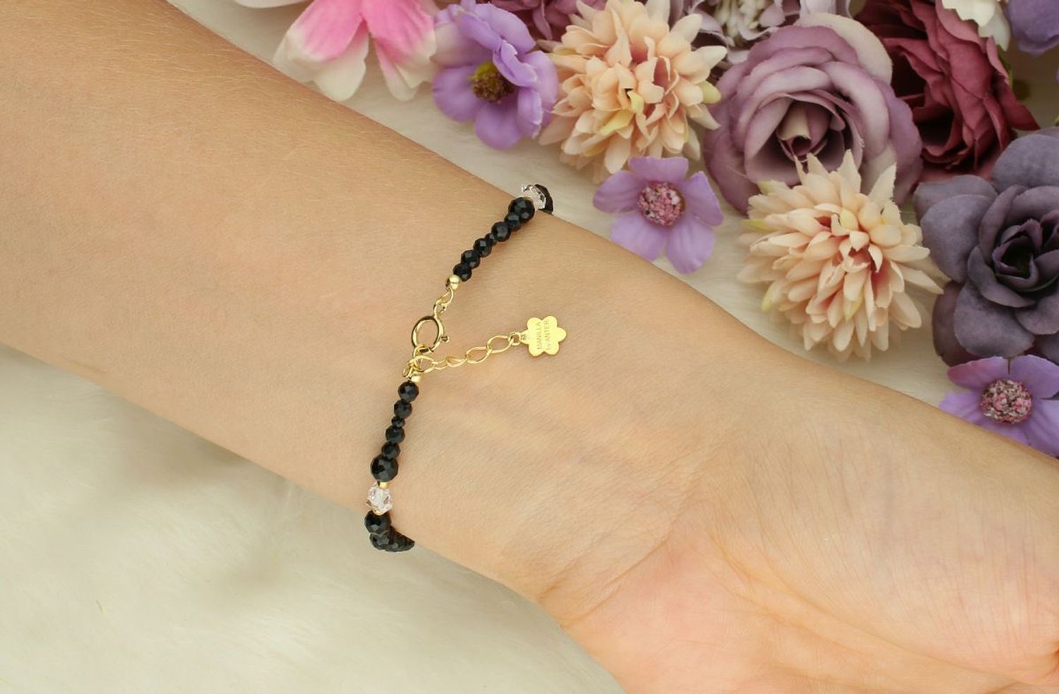 Bransoletka damska DIA-BRA-13555-925 ze srebra próby 925 pozłacanego, z kamieniami diament Herkimer, turmalin, spinel. Długość 17+2 cm, zapięcie na karabińczyk. Elegancka i naturalna.1.jpg