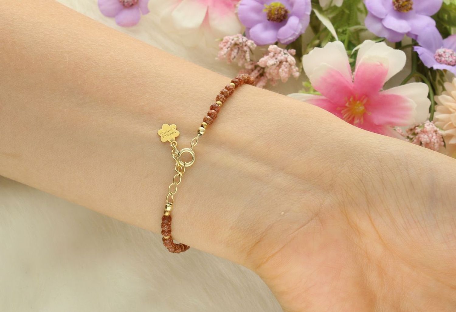 Bransoletka damska srebro 925 pozłacane z kamieniem piasek pustyni. Długość 17+2 cm, zapięcie karabińczyk. Subtelna elegancja i złoty blask.1.jpg