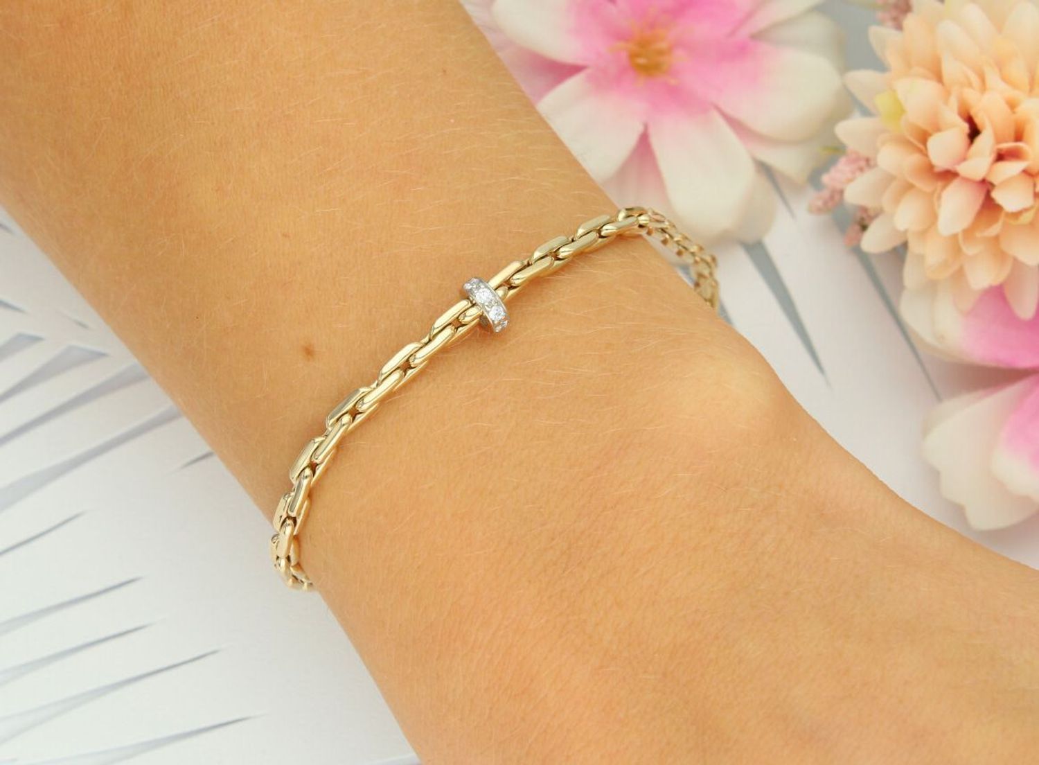 Elegancka bransoletka złota 585 z splotem ankier i delikatną zawieszką w cyrkonie. Waga 3,50 g, zapięcie na karabińczyk. Idealny prezent i dodatek.1.jpg