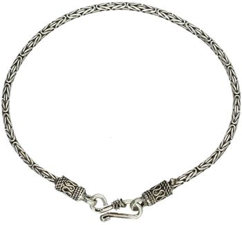 Elegancka męska bransoletka ze srebra 925 w splocie królewskim. Długość 21 cm, szerokość 2 mm, waga 9,43 g, zapięcie haczykowe. Stylowy dodatek dla mężczyzn ceniących klasę i jakość.1.jpg