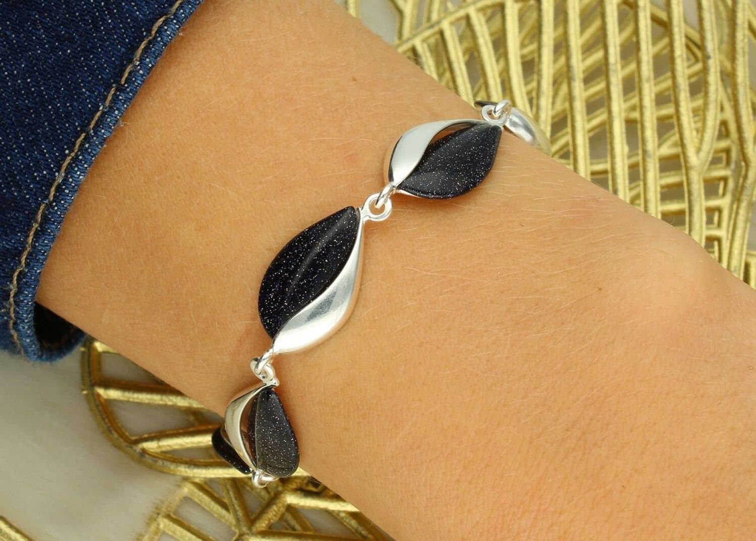 Bransoletka srebrna 925 łezki zdobione srebrem i kamieniem Noc Kairu. Długość 20 cm, szerokość 1,2 cm, waga 10,80 g. Elegancka i efektowna biżuteria.1.jpg