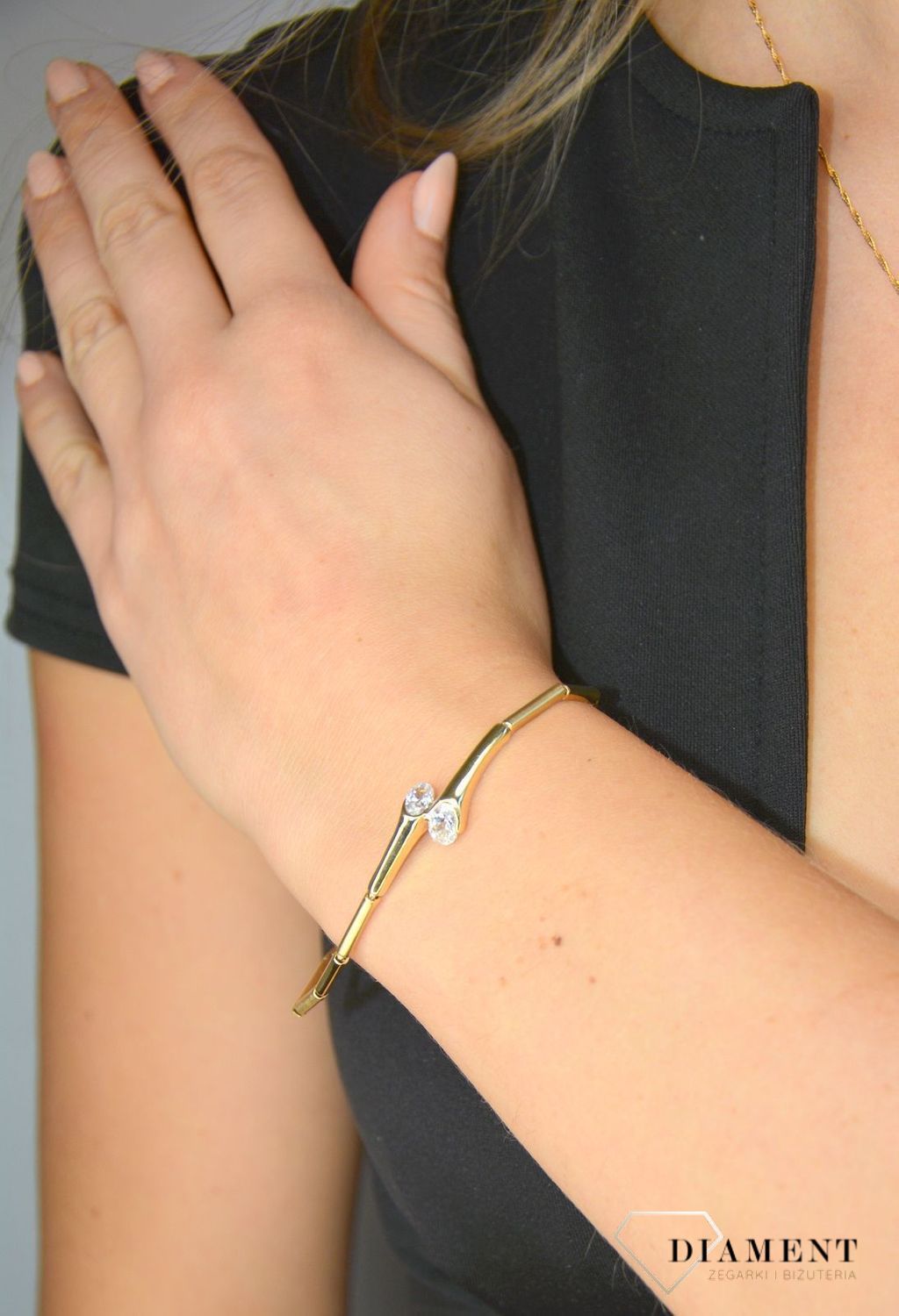 Złota bransoletka YES z cyrkoniami 'Miłosna gwiazda' 585 DIA-BRA-1415-585 Złote Bransoletki Damskie w Sklepie z Biżuterią zegarki-diament.pl to idealny pomysł na prezent dla kobiety. Złota bransoletka celebrytka 585 5 łańcuszków.jpg