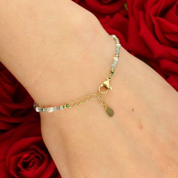 Bransoletka ze stali szlachetnej z perłą hodowlaną i naturalnym fluorytem green.jpg