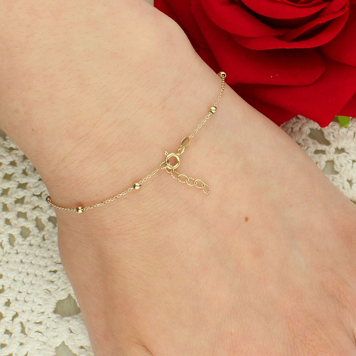 Złota bransoletka celebrytka 375 z kuleczkami i grawerowanym kółkiem gold..jpg