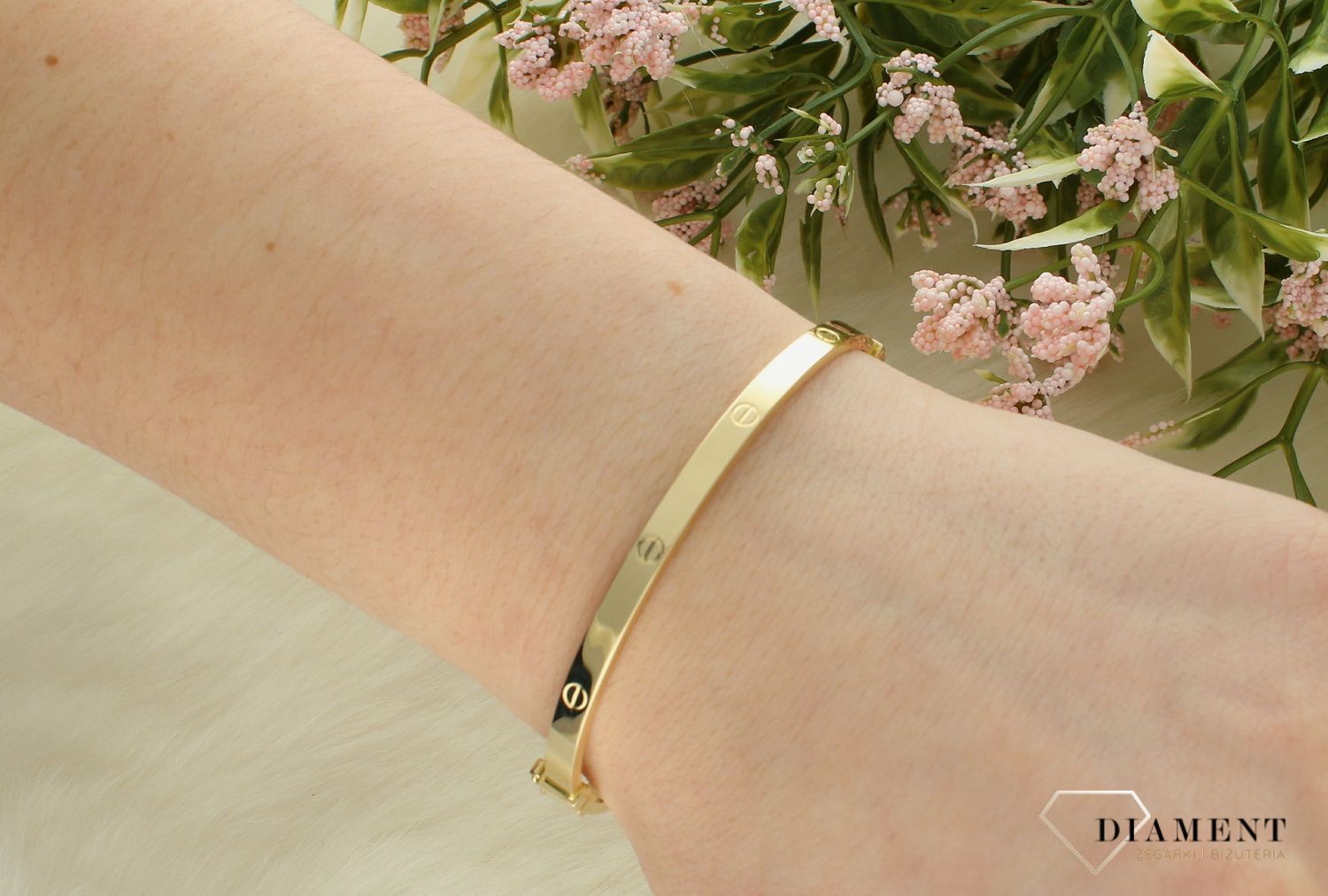 Sztywna złota bransoletka 'gładki połysk złota' DIA-BRA-1759-585.jpg