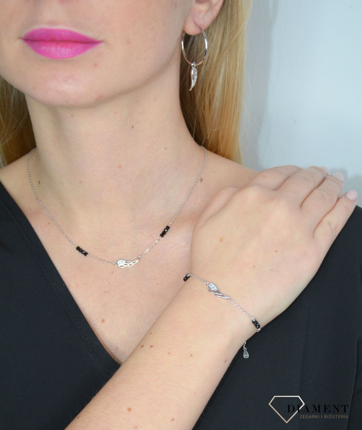 Bransoletka srebrna skrzydełko z cyrkoniami 925 DIA-BRA-2309-925 Srebrna bransoletka została wykonana z wysokiej jakości srebra próby 925. Darmowa dostawa. Idealny prezent.jpg
