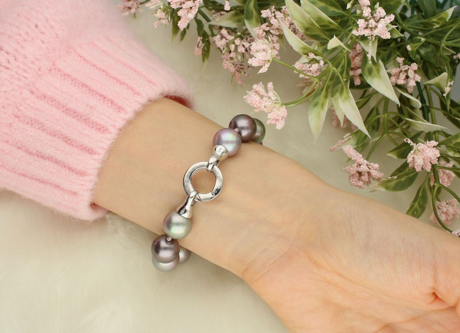 Bransoletka Florenzo Castello z szarych perłopławów 12 mm – srebro 925  Elegancja i trwałość (2).jpg