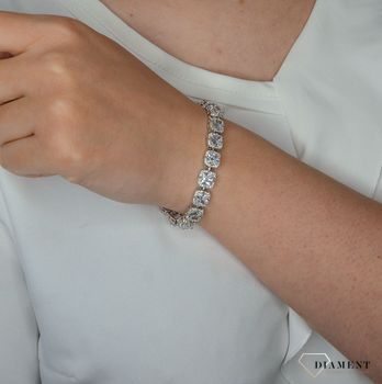 Srebrna bransoletka damska cyrkonie duże kwadraty DIA-BRA-2401-925. Srebrna bransoletka ozdobiona błyszczącymi cyrkoniami to pro (2).JPG