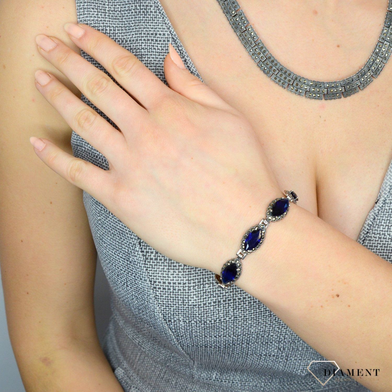 Bransoletka srebrna z markazytami i granatowymi cyrkoniami DIA-BRA-2514-925.jpg