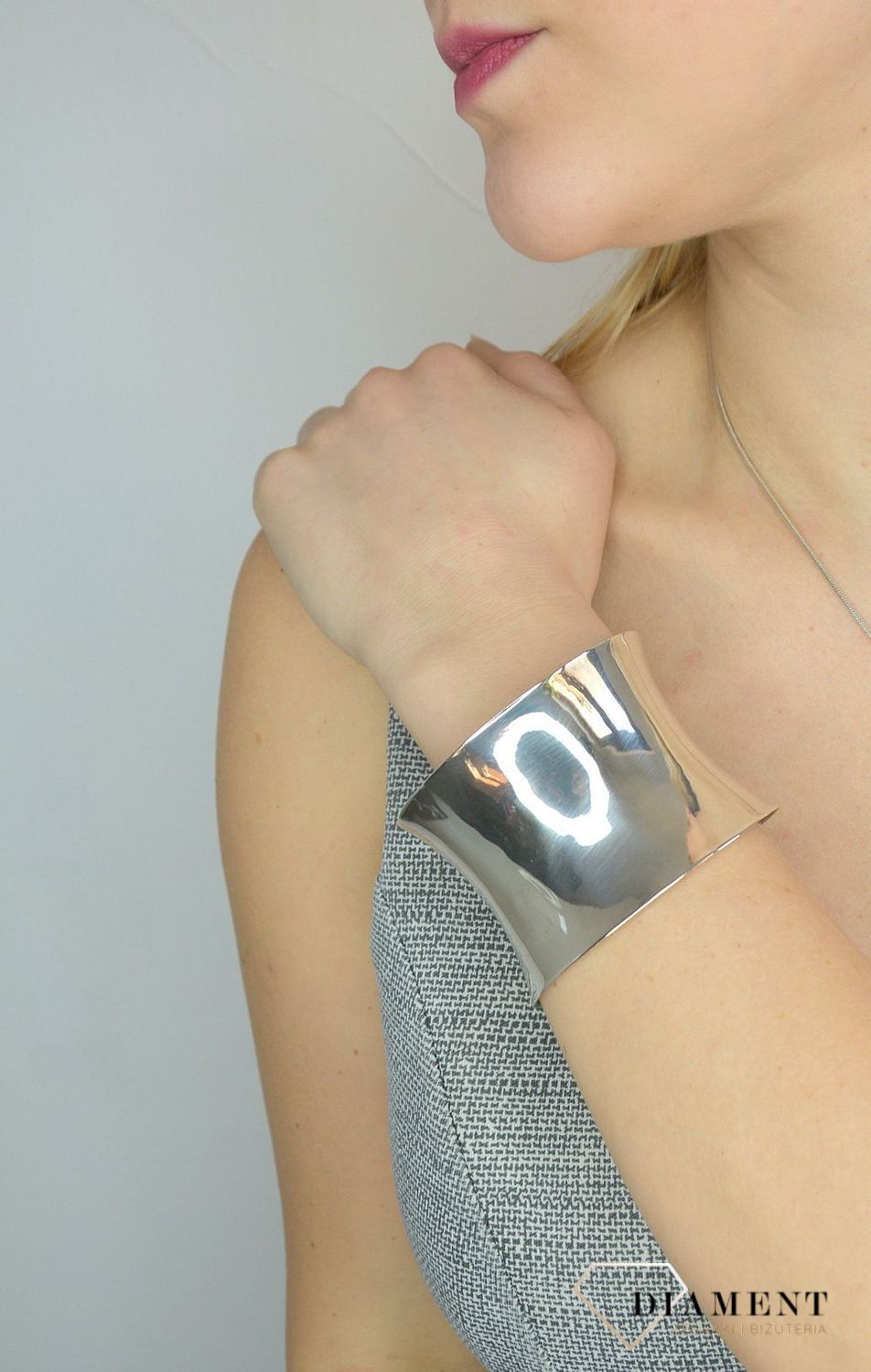 Bransoletka srebrna sztywna 'Szeroka Kleopatra'.jpg