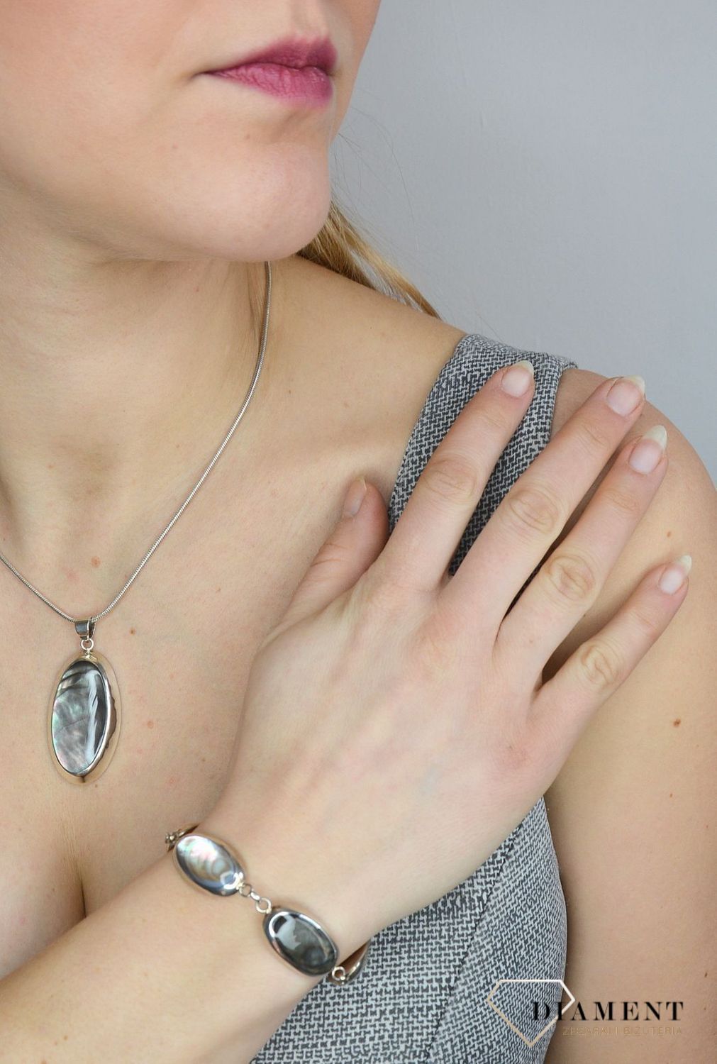 Bransoletka srebrna z masą perłową DIA-BRA-2787-925.jpg