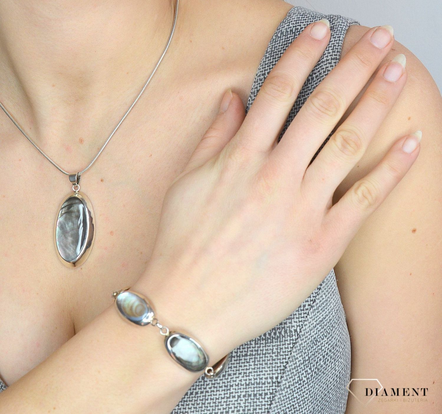 Bransoletka srebrna z masą perłową DIA-BRA-2787-925.jpg