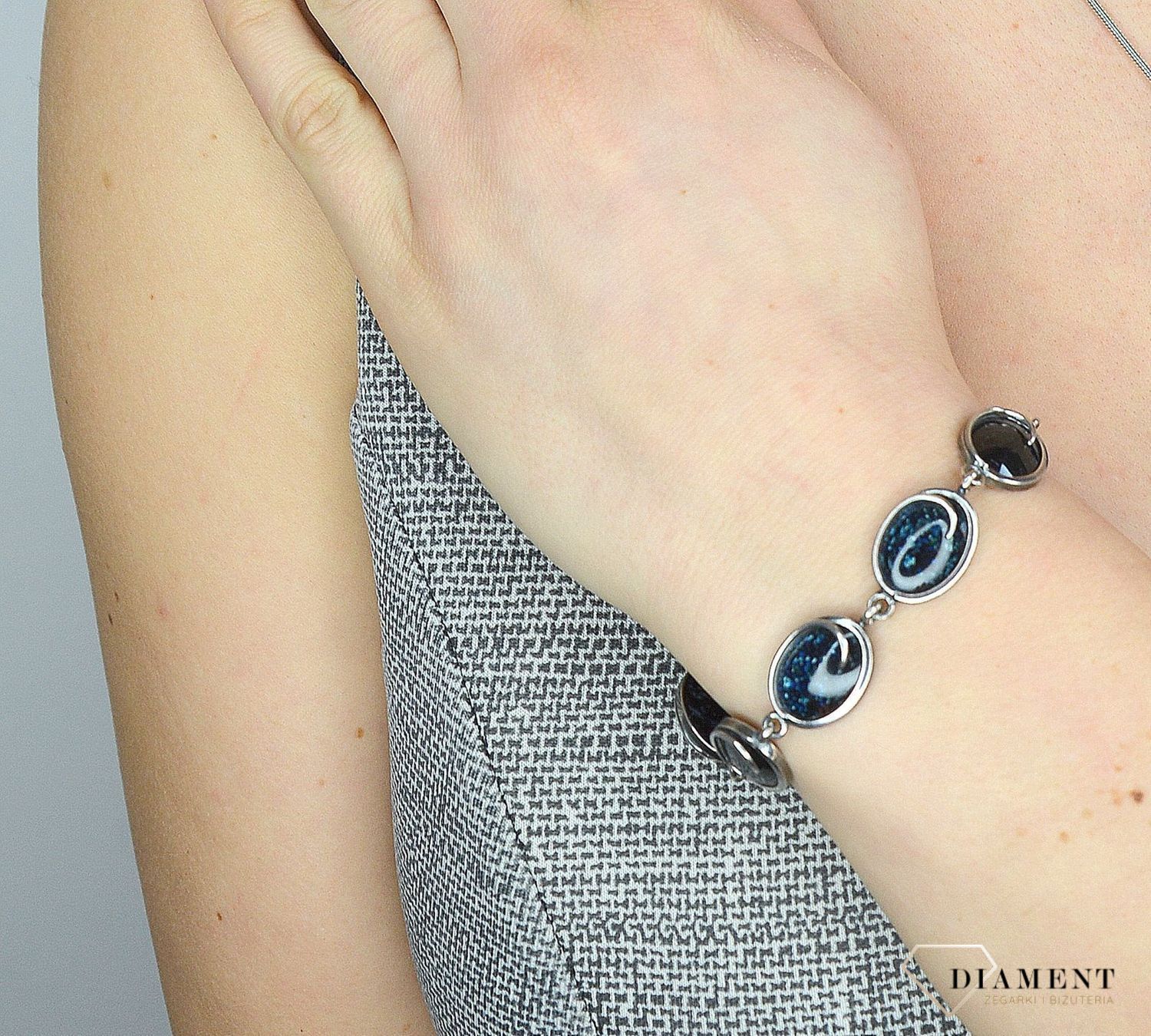 Bransoletka srebrna oksydowana 'Księżycowy blask'.jpg