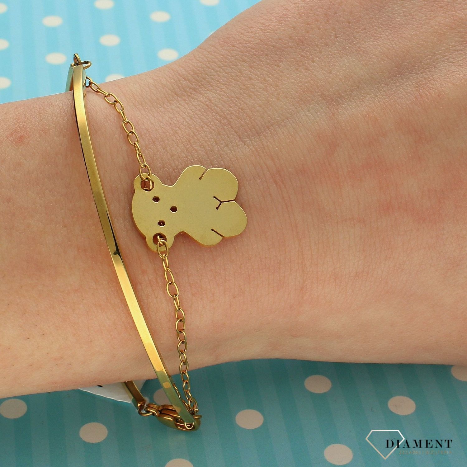 Bransoletka damska, sztywna z misiem w kolorze złotym DIA-BRA-2903-INNE (1).jpg