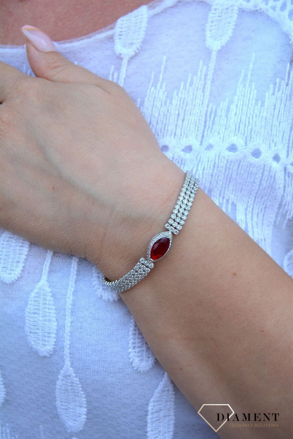 Srebrna bransoletka z cyrkoniami 'Rubinowa łza' DIA-BRA-2960-925 (2).jpg