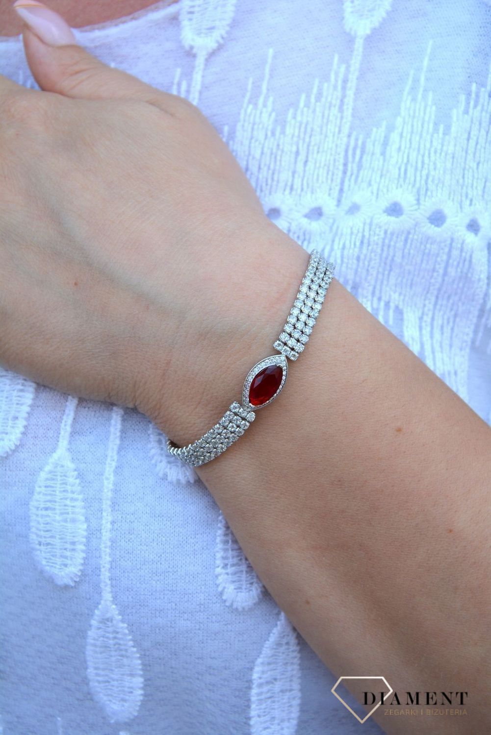 Srebrna bransoletka z cyrkoniami 'Rubinowa łza' DIA-BRA-2960-925 (2).jpg