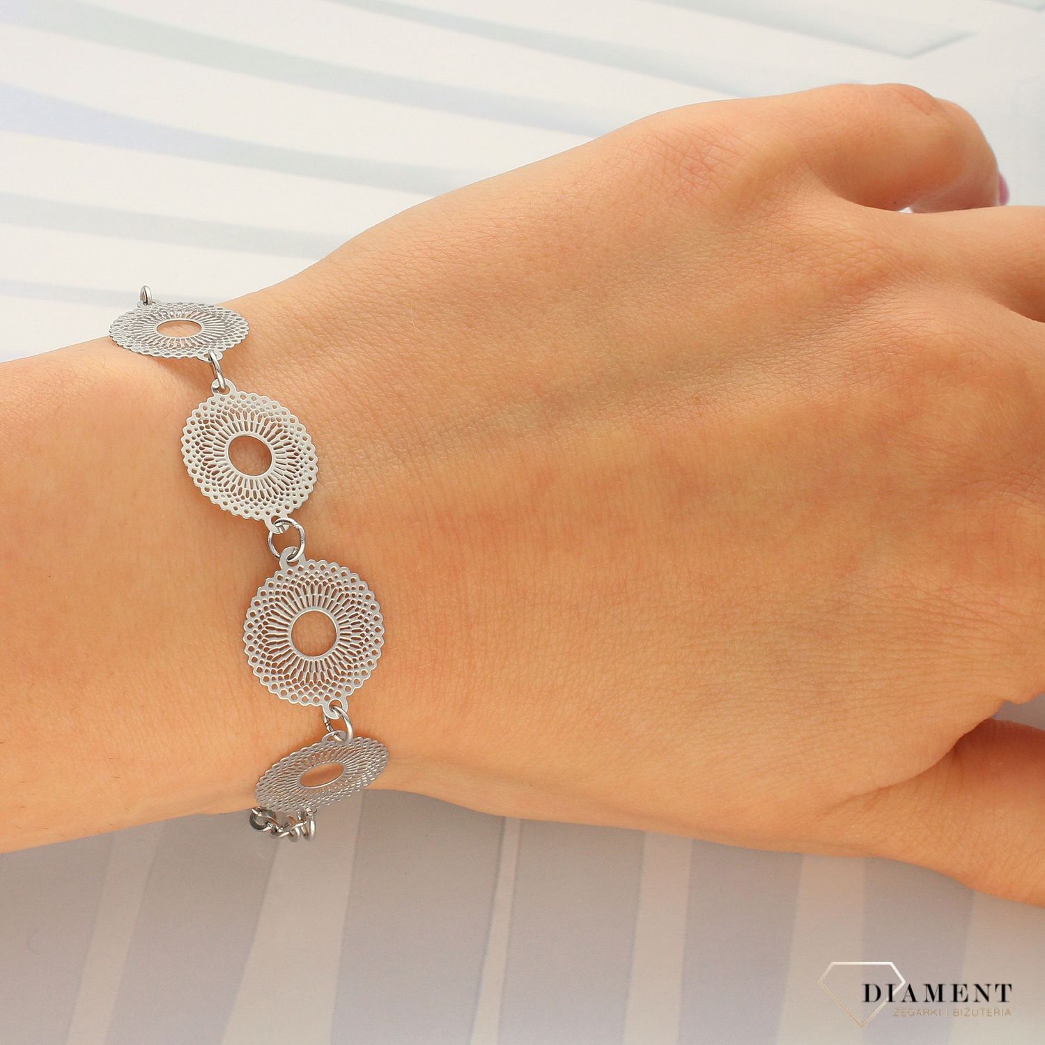 Bransoletka srebrna 'Ażurowe kółka' DIA-BRA-2975-925 (1).jpg
