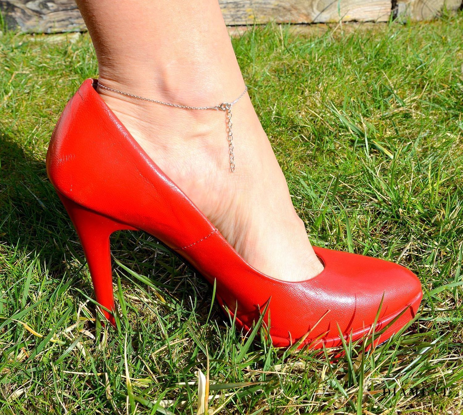 Srebrna bransoletka na nogę kółko z gwiazdką DIA-BRA-3236-925.jpg