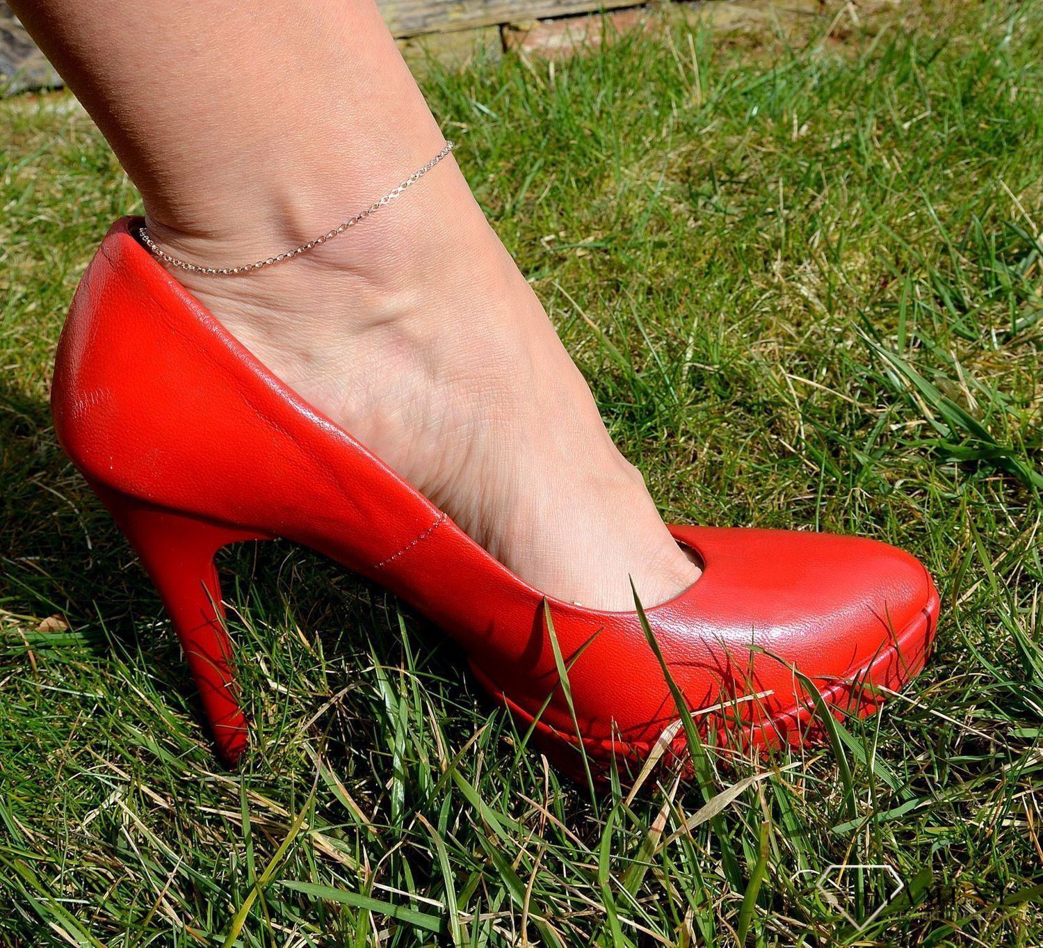 Srebrna bransoletka na nogę gładki łańcuszek DIA-BRA-3248-925.jpg