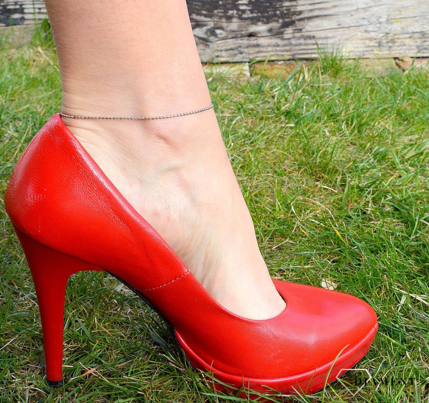 Srebrna bransoletka na nogę ozdobny łańcuszek DIA-BRA-3253-925.jpg