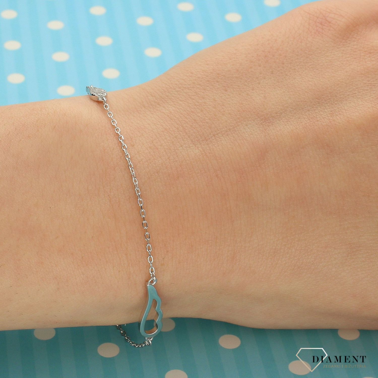 Srebrna bransoletka celebrytka dwa skrzydełka z cyrkonią DIA-BRA-3567-925 (1).jpg