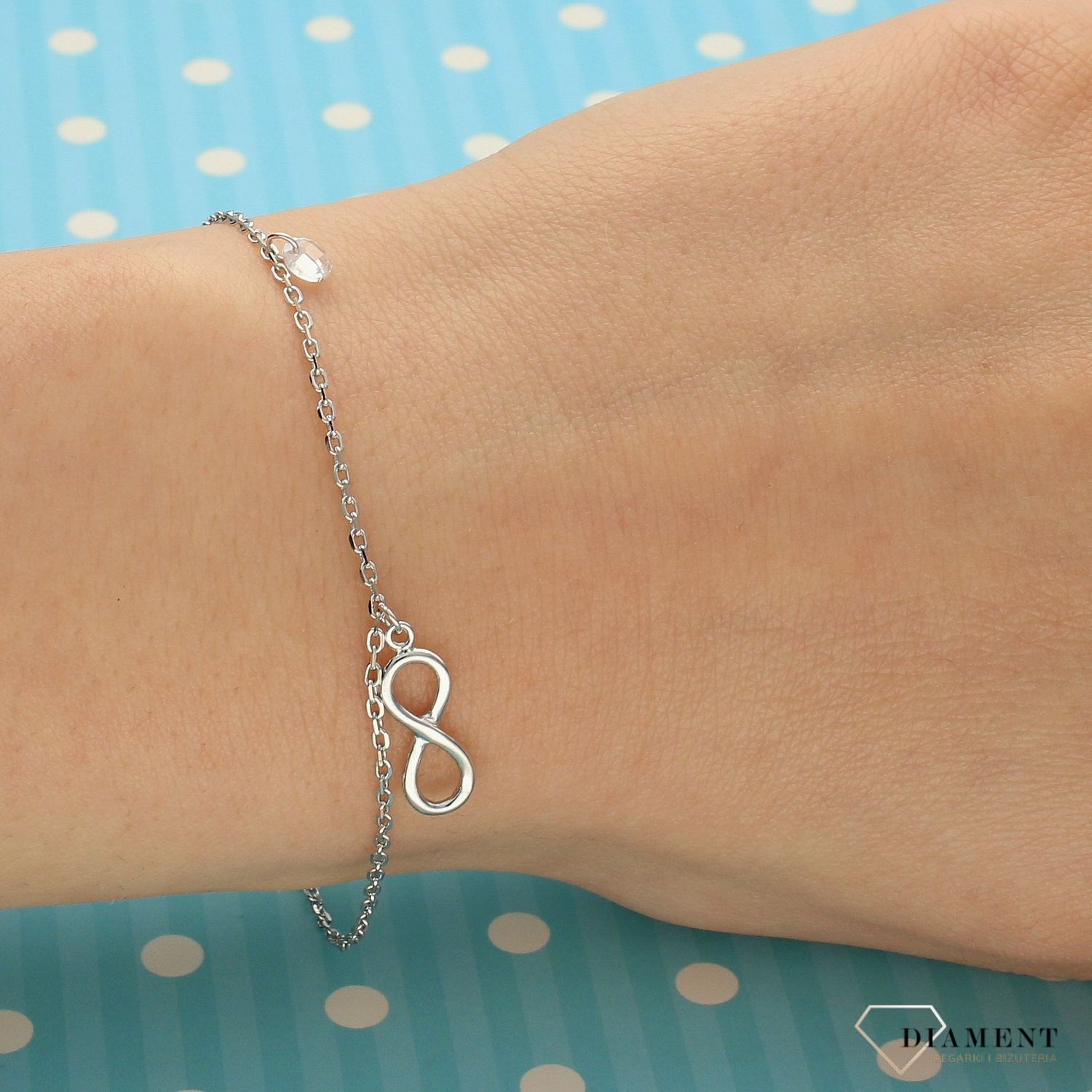 Srebrna bransoletka celebrytka nieskończoność z cyrkonią DIA-BRA-3570-925 (1).jpg