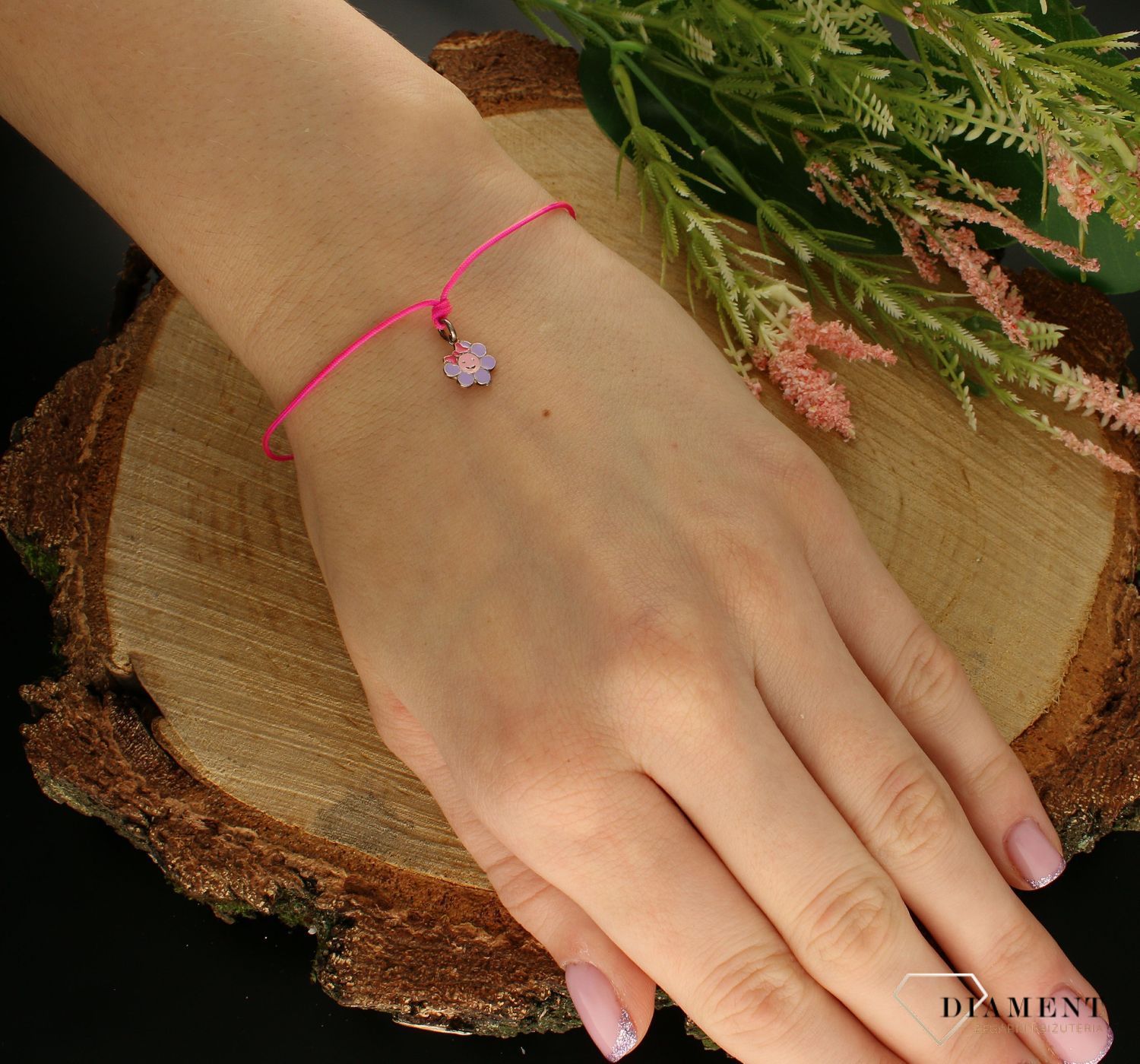 Bransoletka srebrna dla dziewczynki na różowym sznureczku kwiatek DIA-BRA-3685-925. Bransoletka dla dziecka. Pomysł na prezent dla dziewczynki. bransoletka z kwiatkiem..jpg