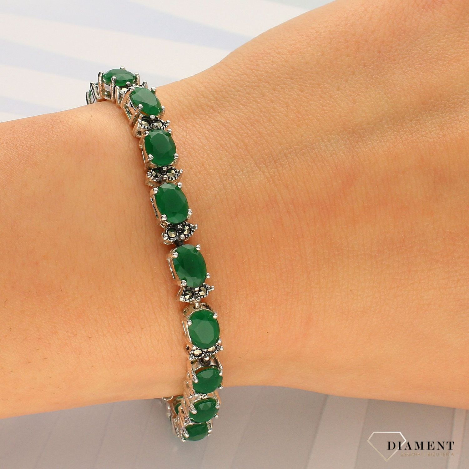 Srebrna bransoletka z cyrkonią w kolorze szmaragdowym DIA-BRA-3932-925 (1).jpg