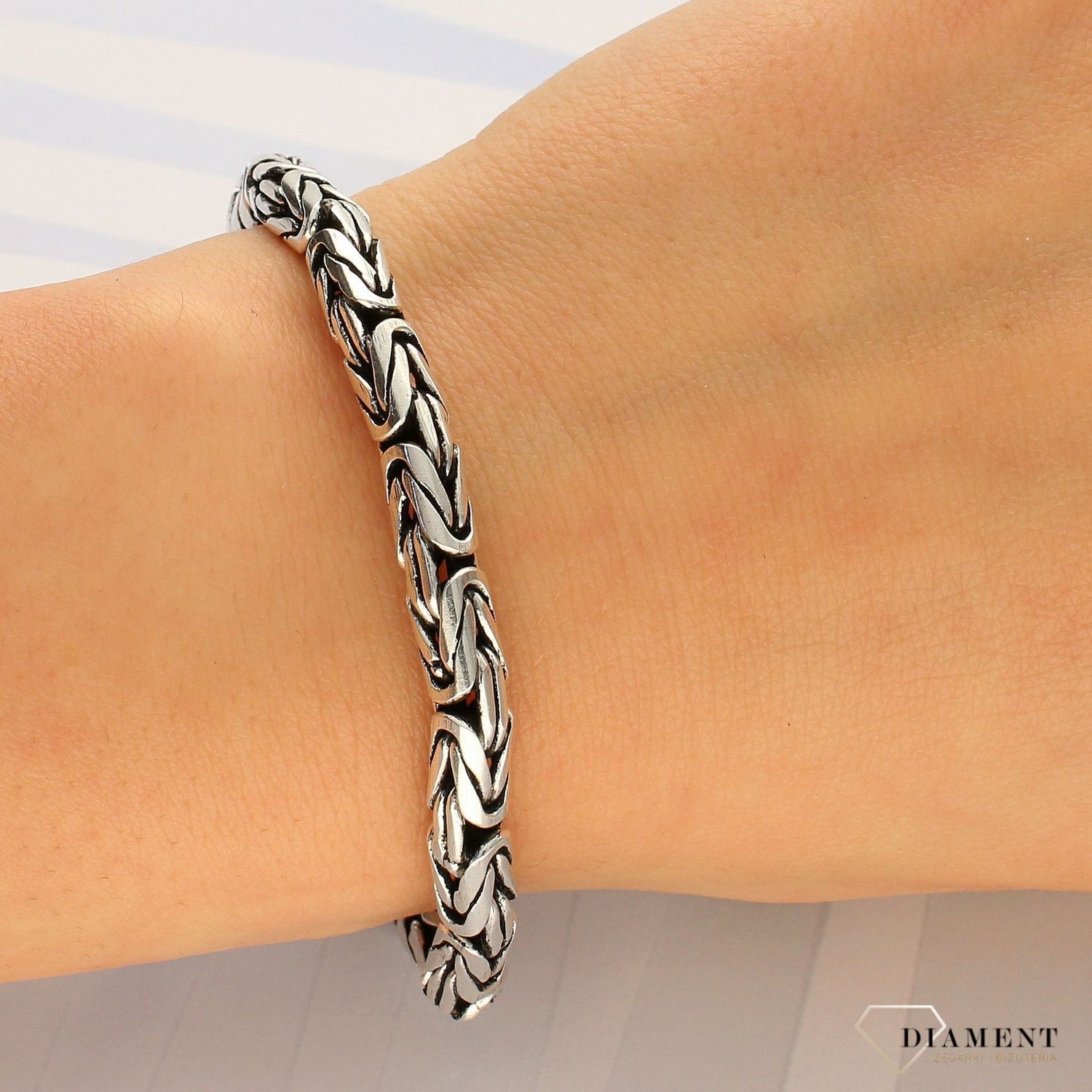 Srebrna bransoletka o grubym splocie królewskim DIA-BRA-3935-925 (1).jpg