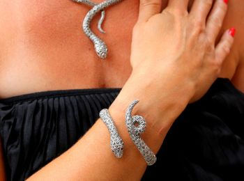 Bransoleta wąż żmija markazyty rubiny DIA-BRA-3838-925. Nowa, elegancka  bransoleta srebrna z markazytami w kształcie węża. Oczy węża z rubinów. Ciekawy, oryginalny kształt bransolety (3).JPG