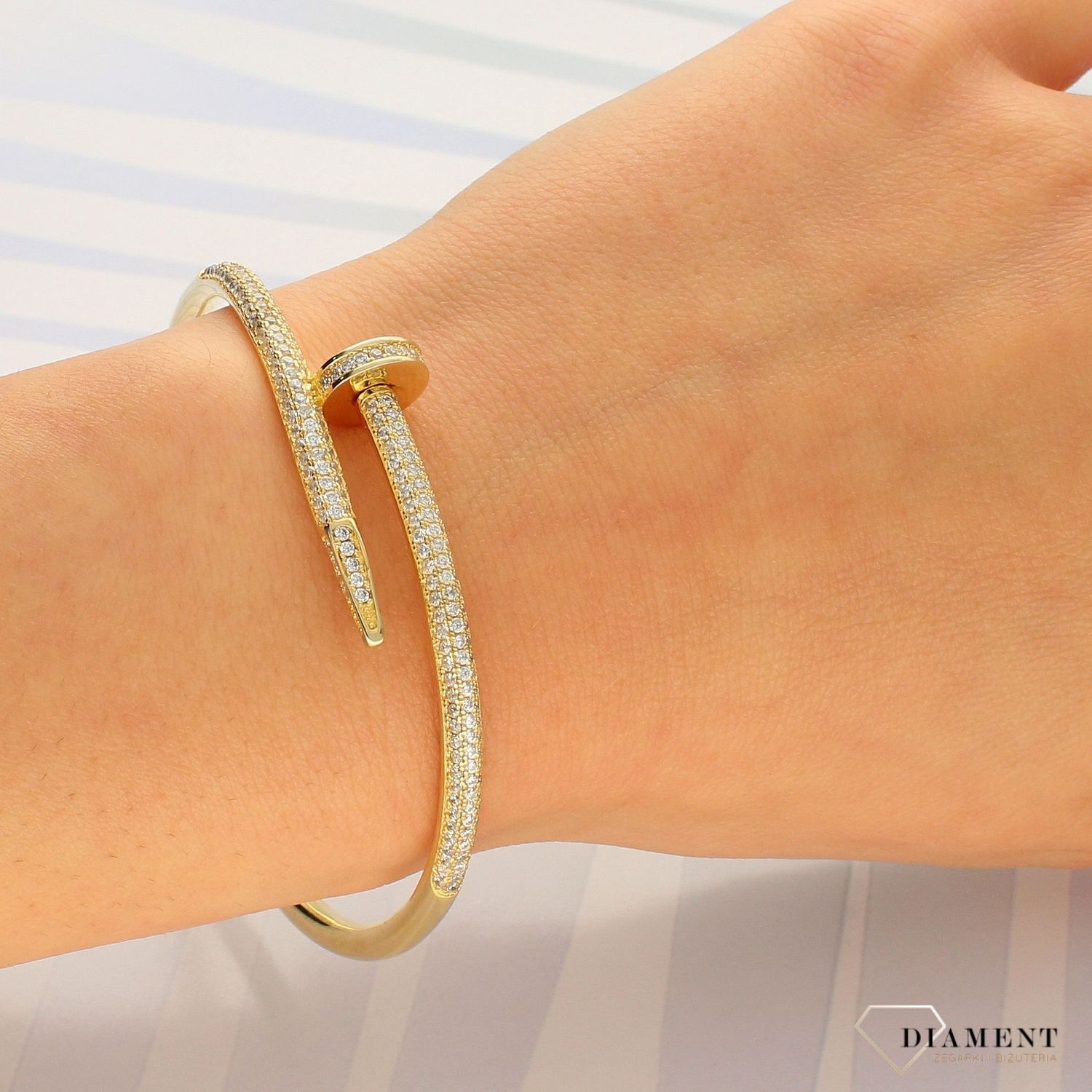 Bransoletka srebrna sztywna otwierana 'Złoty Gwóźdź' z cyrkoniami (2).jpg