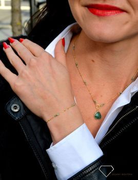 Bransoletka damska z kamieniami naturalnymi szmaragd DIA-BRA-3994-925. Efektowna i kobieca bransoletka składająca się z drobnych kamieni naturalnych takich jak szmaragd (1).JPG