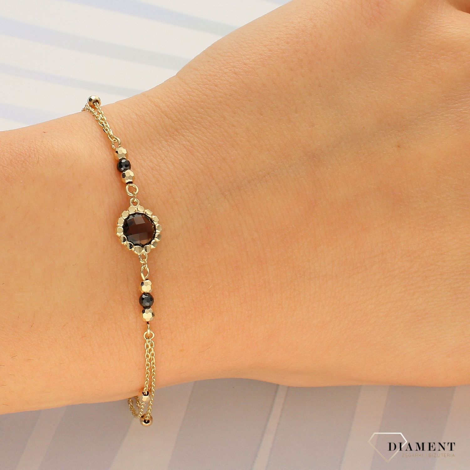 Bransoletka złota z czarnymi koralikami i ciemną cyrkonią DIA-BRA-4245-585 na podwójnym łańcuszku z regulowaną długością (1).jpg