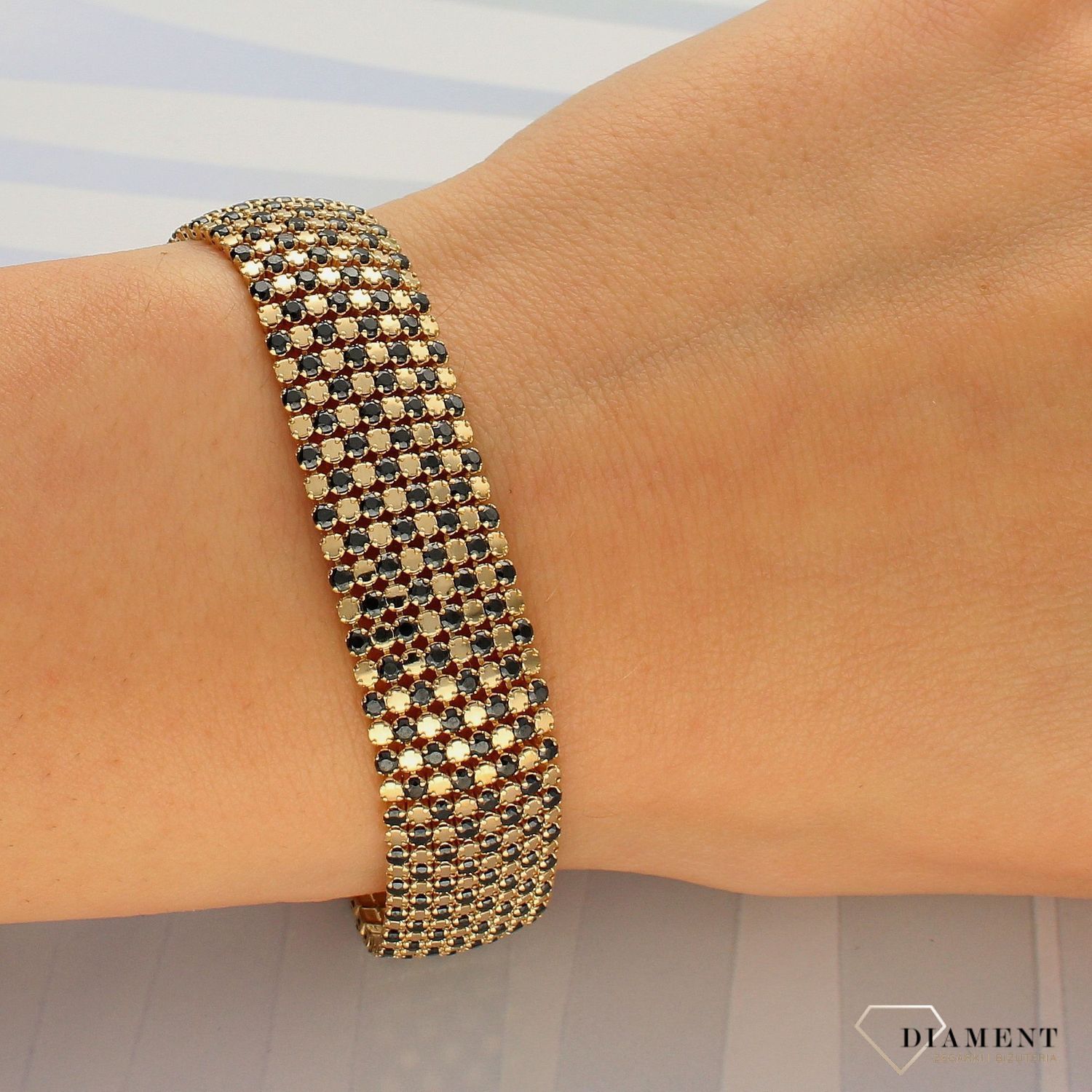 Złota bransoletka płaska, szeroka taśma 'Królewska bransoletka' DIA-BRA-4250-585 (1).jpg