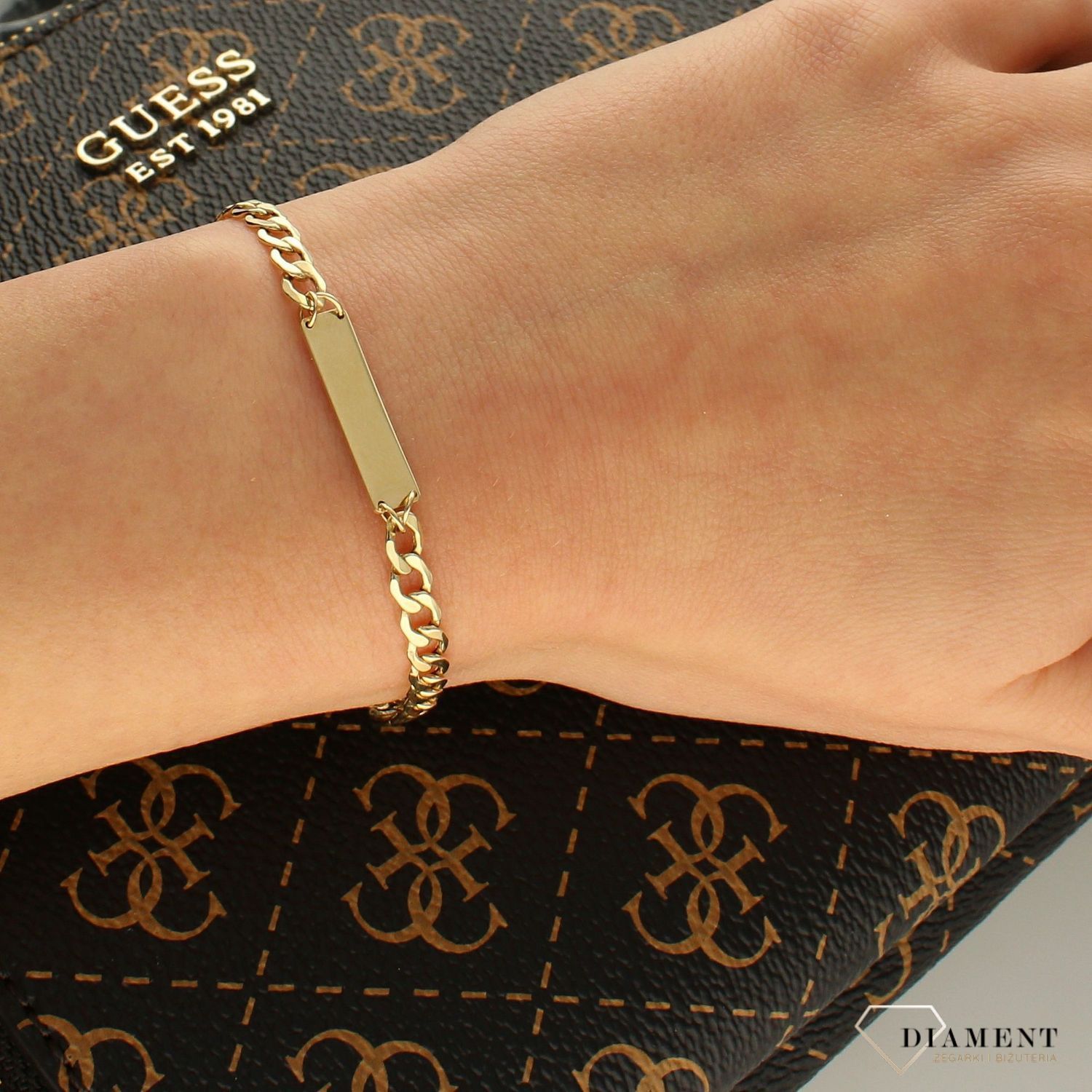 Złota bransoletka pancerka z blaszką DIA-BRA-4382-585. Złota bransoletka z blaszką to idealny pomysł na prezent (1).jpg