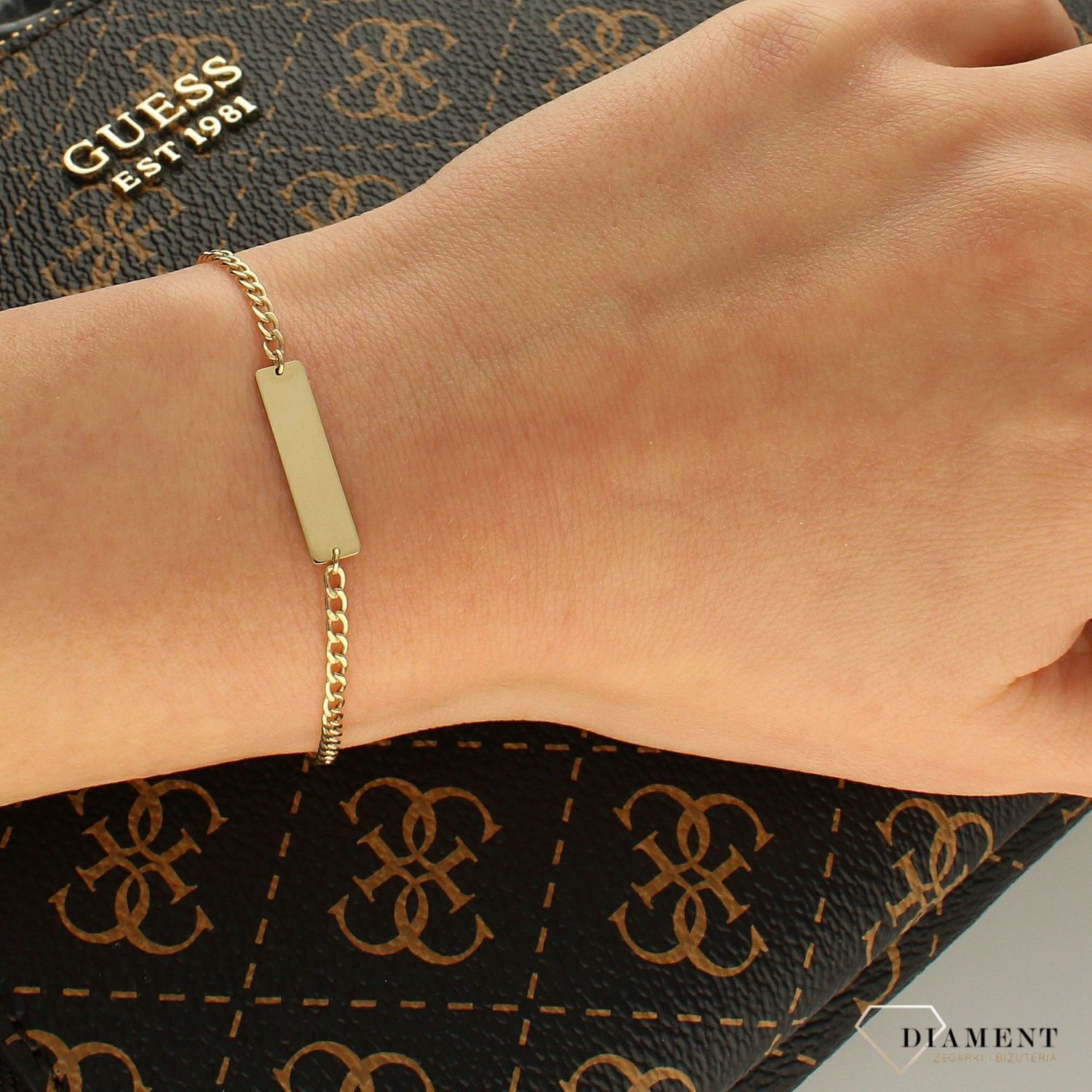 Złota bransoletka 585 pancerka z blaszką DIA-BRA-4385-585. Złota bransoletka z blaszką to idealny pomysł na prezent (1).jpg