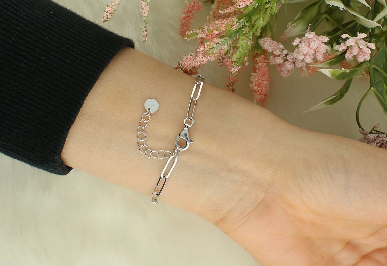 Elegancka bransoletka damska ze srebra próby 925, splot spinaczowy, długość 17 cm + 3 cm, waga 2,70 g, zapięcie na karabińczyk. Idealna na prezent.1.jpg