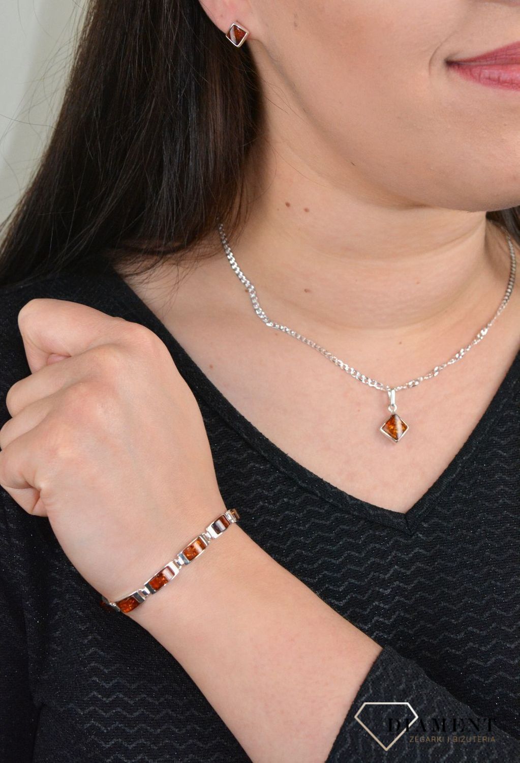 Srebrna bransoletka bursztyn bałtycki o brązowym odcieniu DIA-BRA-4695-925 (1).jpg